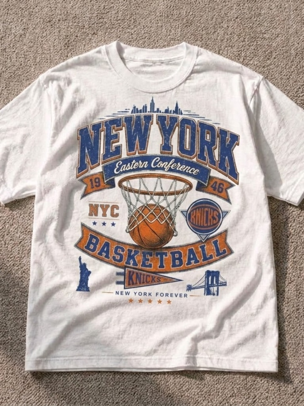 New York Knicks Basketball Unisex Graphic Tee - White WNBA Fan Gift Size L - Picture 1 of 3